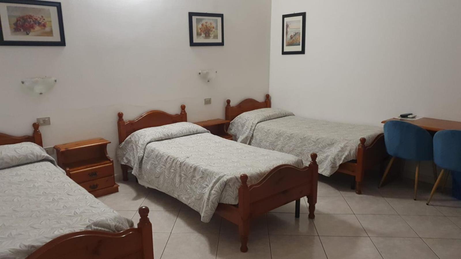 Hotel 4 Mori Кальяри Экстерьер фото